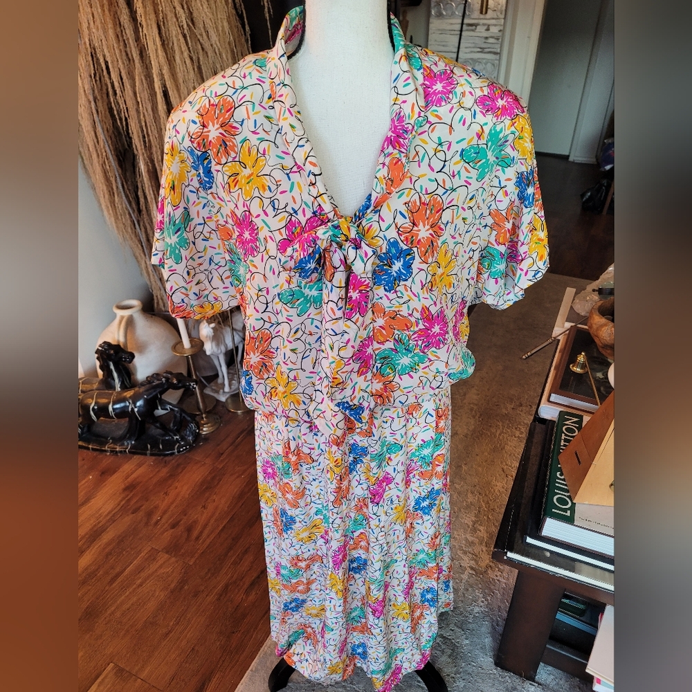 Vintage Albert Nipon 1980s Silk Floral Cap Sleeve Multicolor Dress